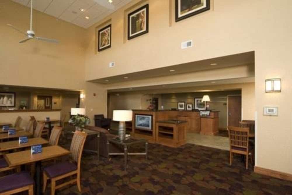 Hampton Inn & Suites Moline-Quad City Int'L Aprt Εξωτερικό φωτογραφία